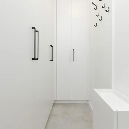Modern & Bright With Parking And Balcony By Renters アパート *