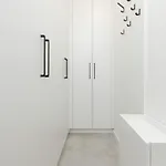 Modern & Bright With Parking And Balcony By Renters Apartment *